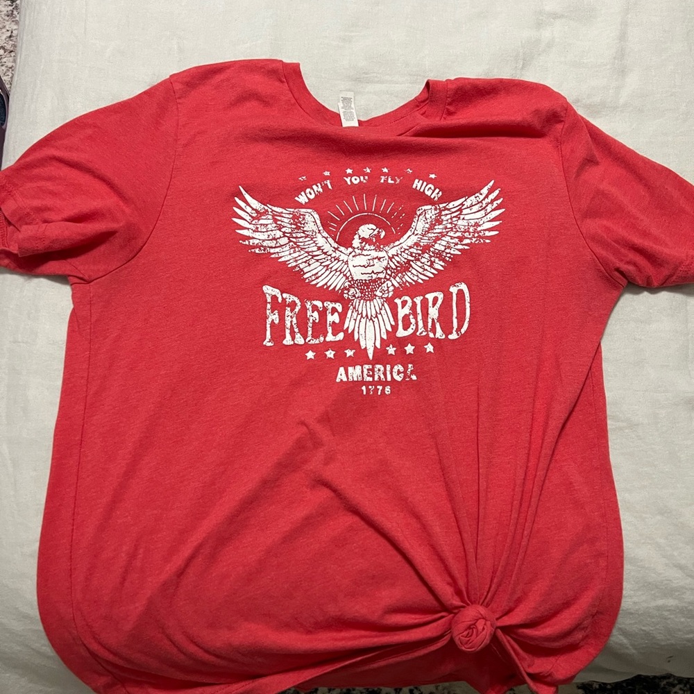 Amazon Red and White Graphic Short Sleeve Tee